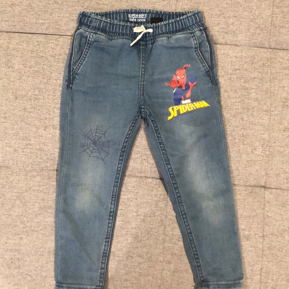 Marvel jeans for 3-4 years old boy - Picture 1 of 5